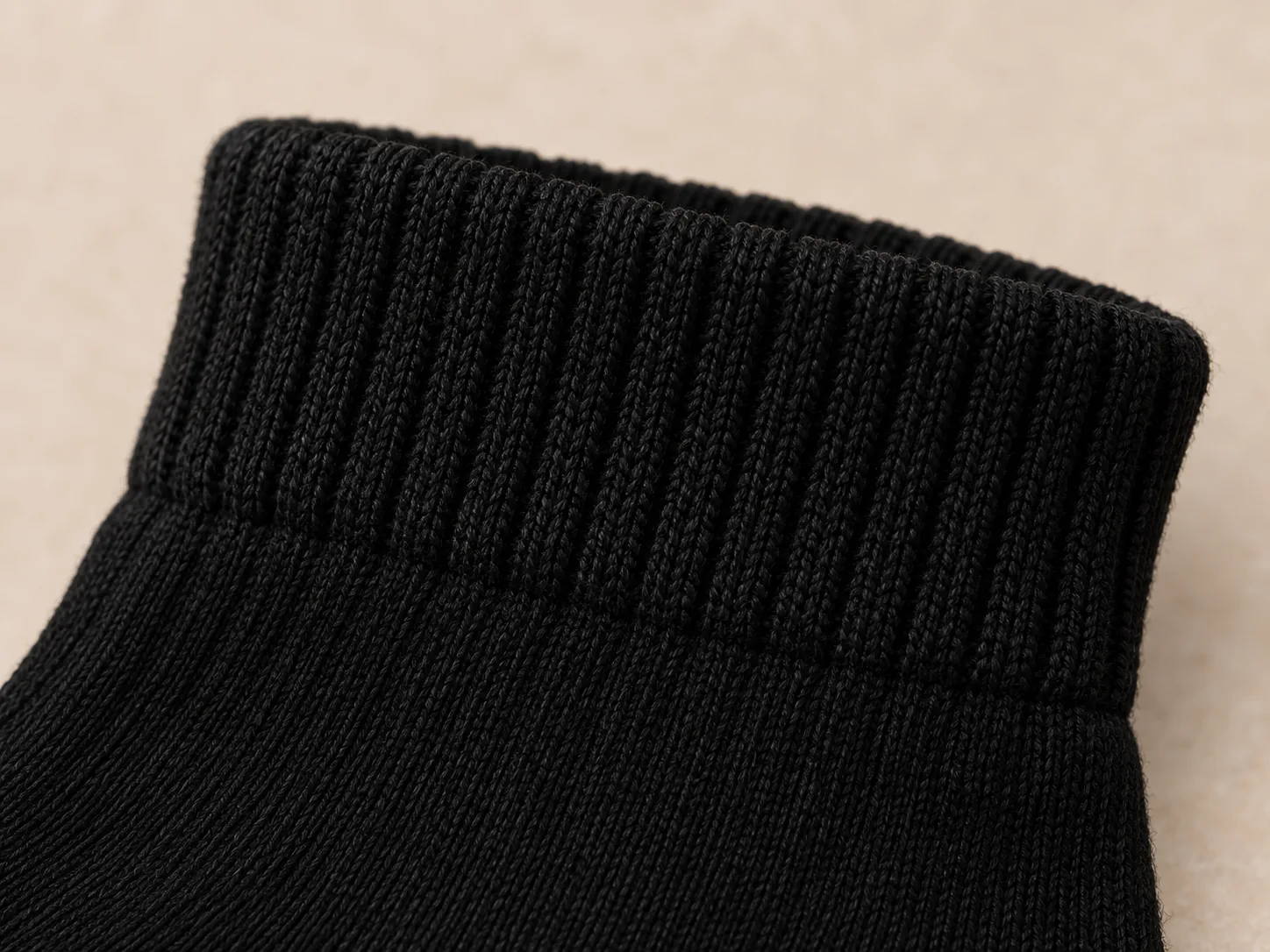 Macro of the ribbed non-binding cuff